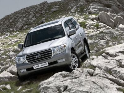 Toyota Land Cruiser 200